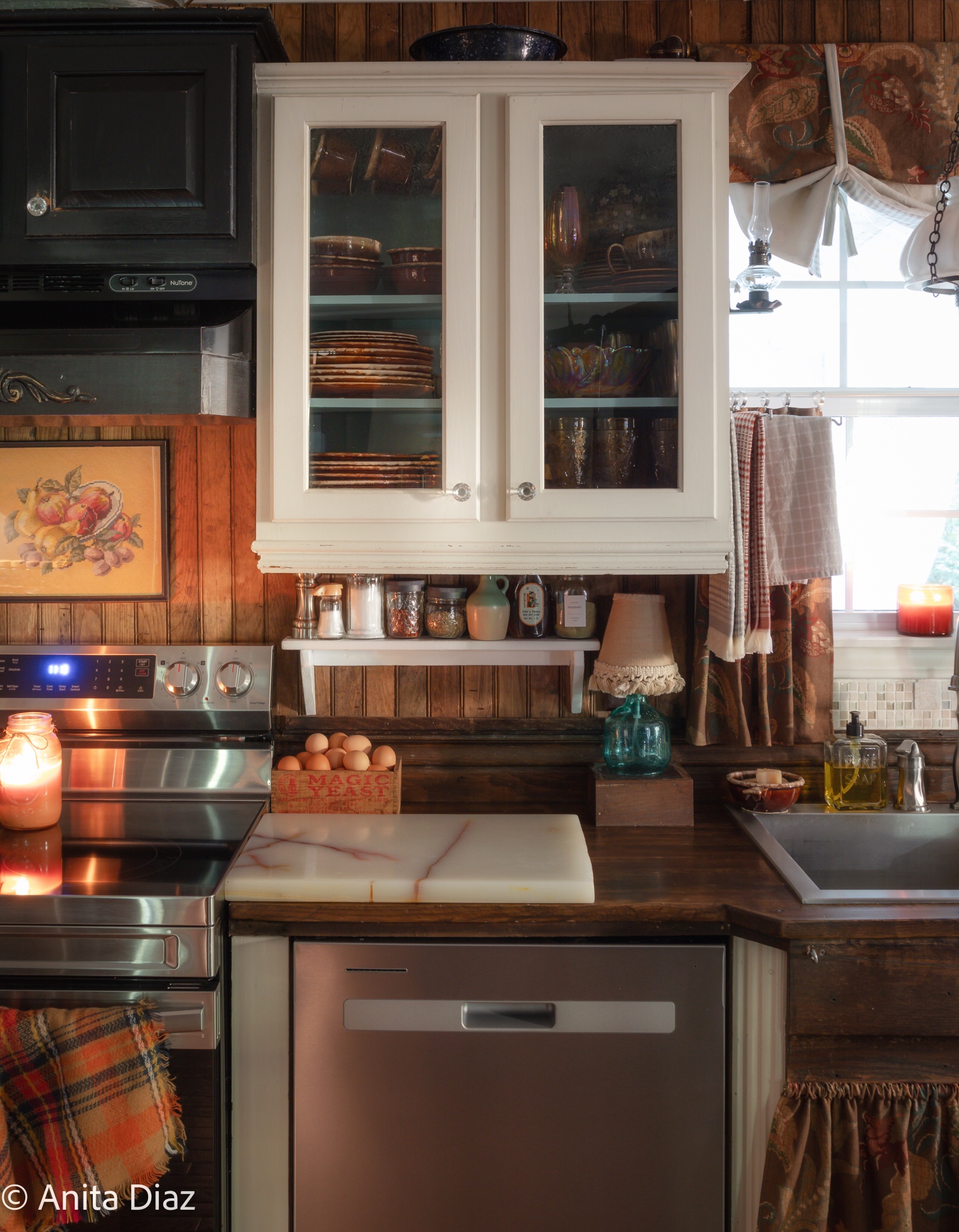 Cozy Fall Kitchen - Whispering Pines Homestead