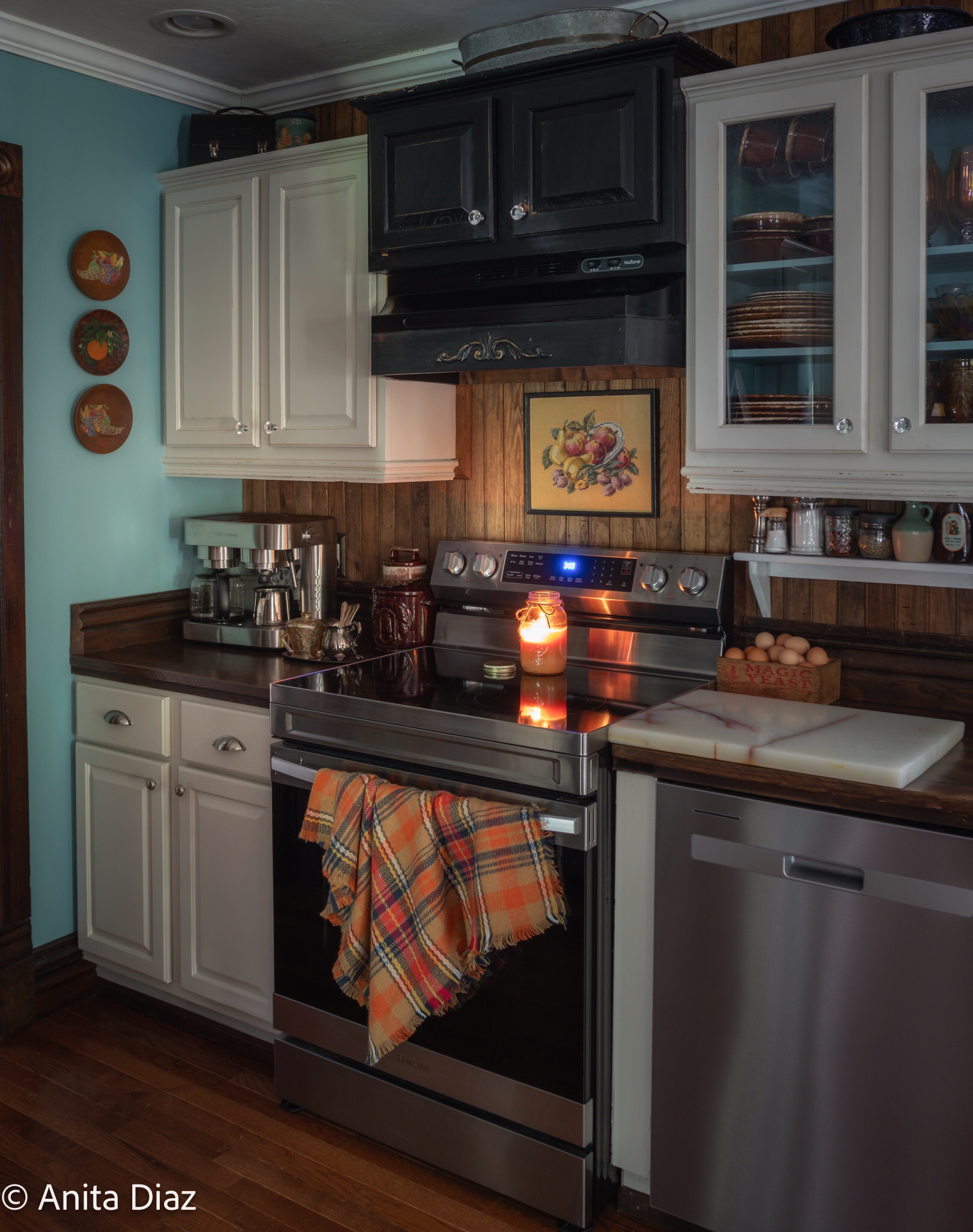 Cozy Fall Kitchen - Whispering Pines Homestead