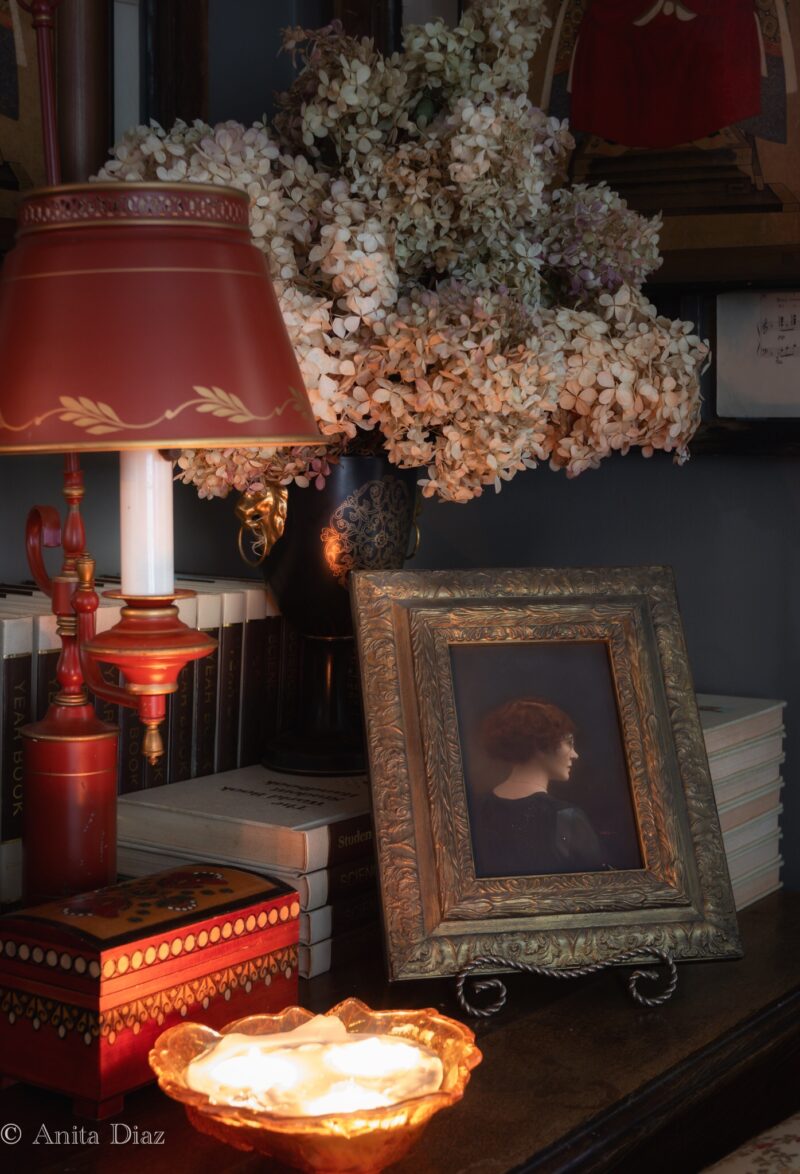Cozy Fall Cottage - Whispering Pines Homestead