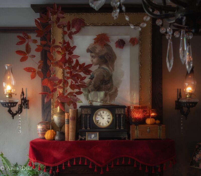 Cozy Fall Cottage - Whispering Pines Homestead