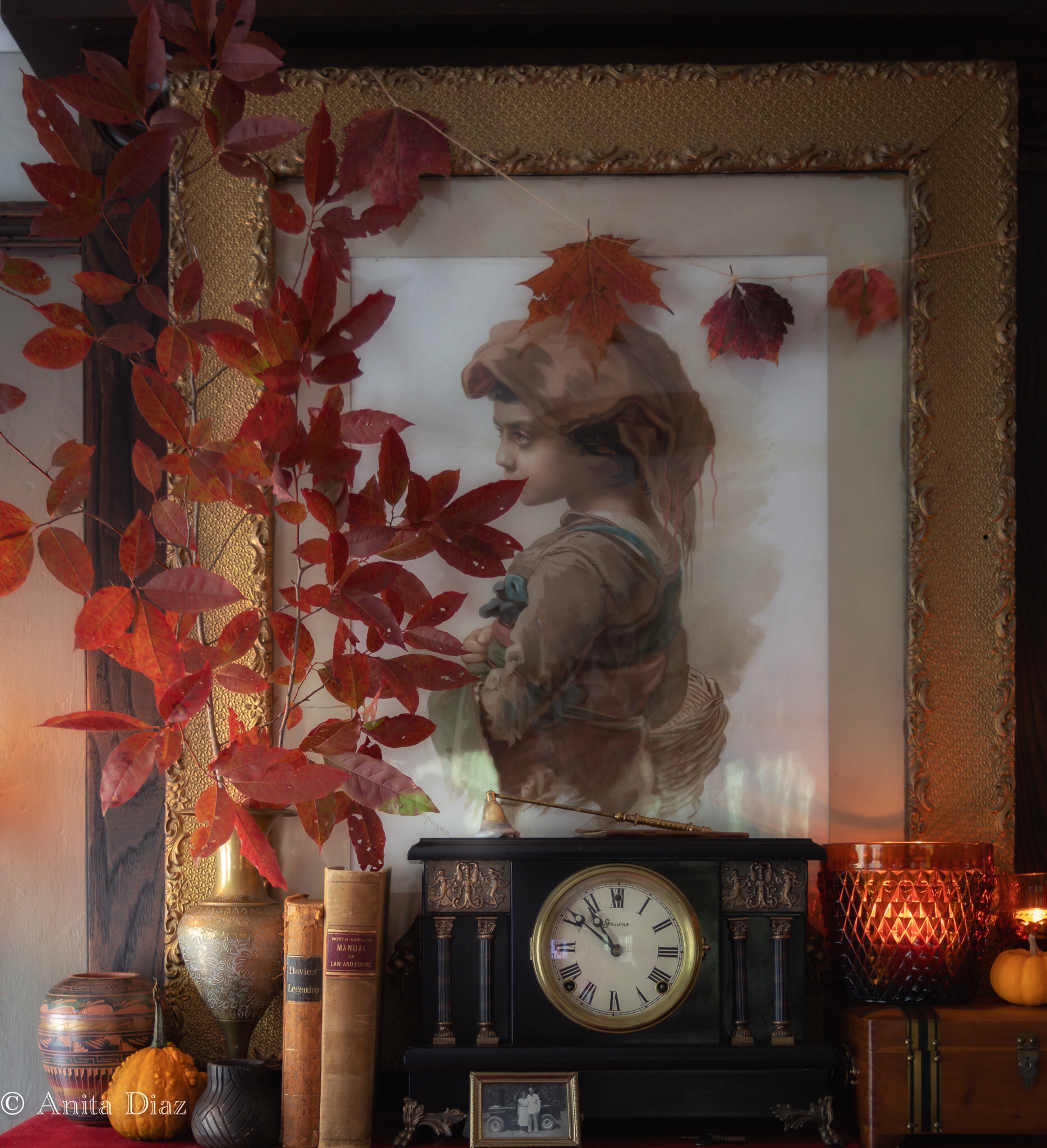 Cozy Fall Cottage - Whispering Pines Homestead