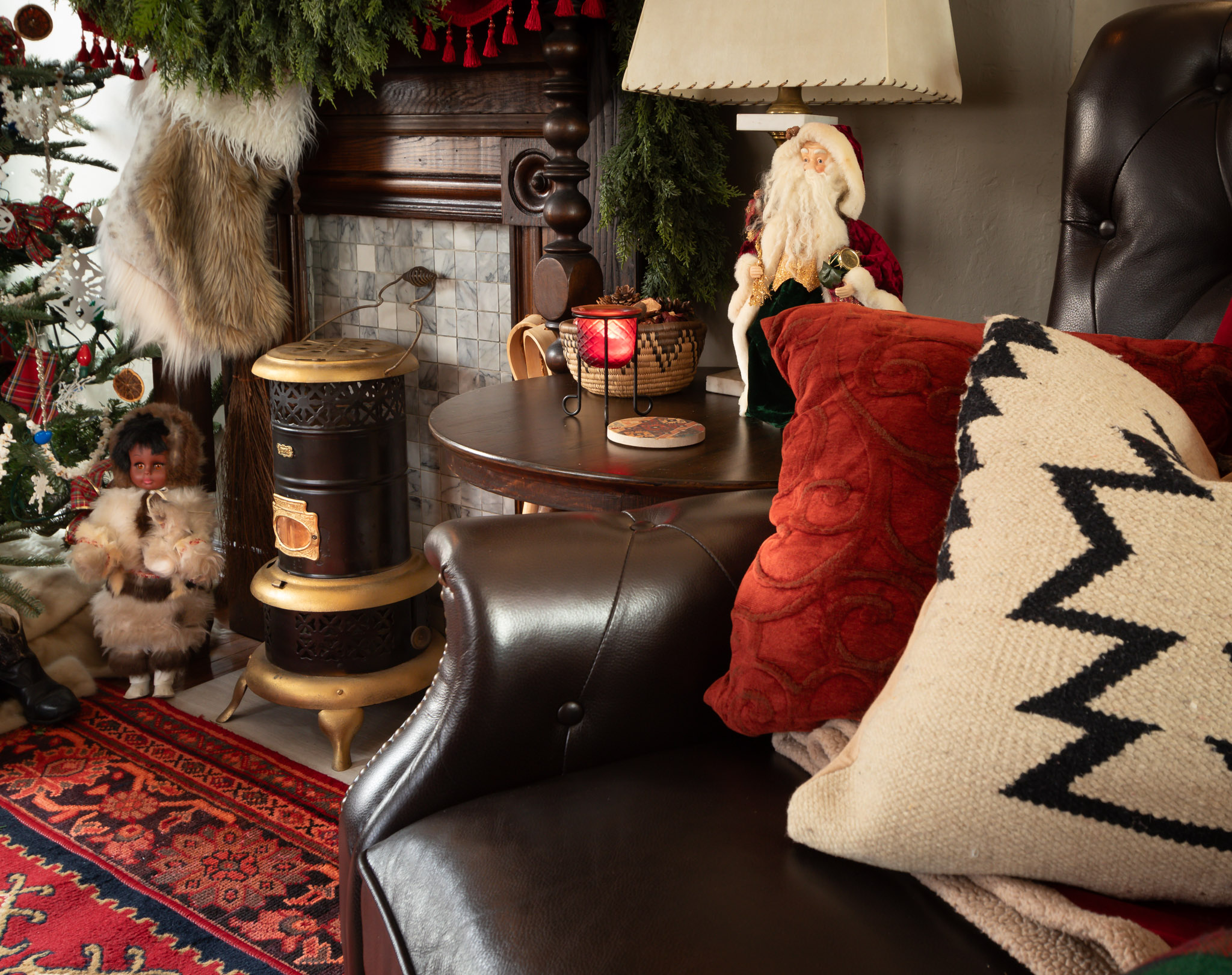 Rustic Cabin-Style Christmas - Whispering Pines Homestead